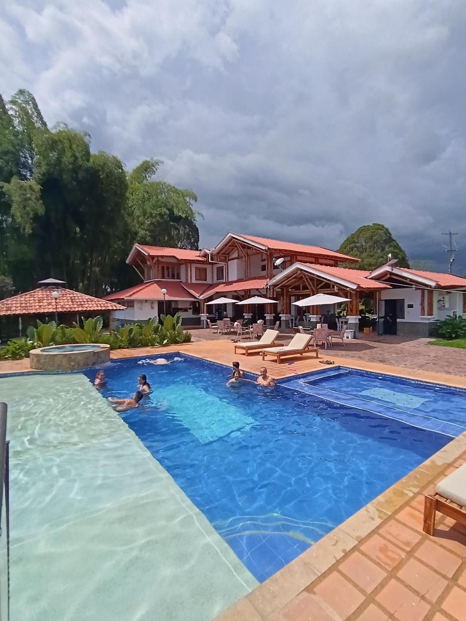 Finca Hotel Santana Монтенегро Екстериор снимка